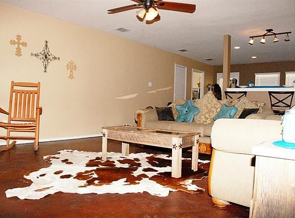 4th image of 316 Silver Lake Trl