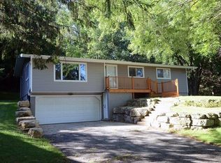 36 Appleby Cir, Mazomanie, WI 53560