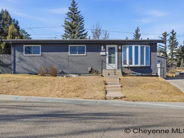 5048 Redmond Rd, Cheyenne, WY 82009