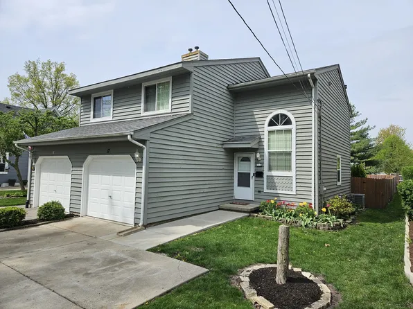 17 Elm Ave, Carpentersville, IL 60110