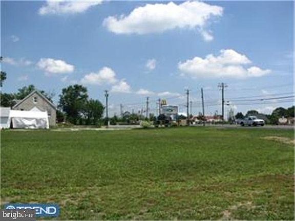 2nd image of 143 Delsea Dr #149