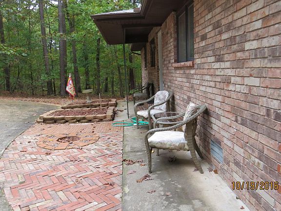 3rd image of 16 Horatio Ln
