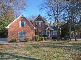 110 Royal Glen Blvd, Murfreesboro, TN 37128