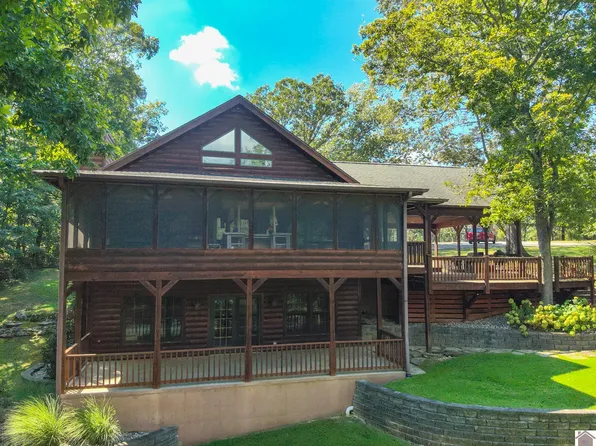 134 Kit Carson Ln, Benton, KY 42025