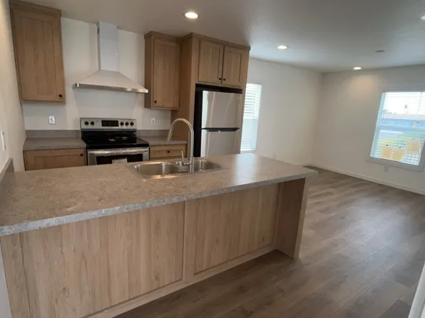 1608 E Main St #97, Glendale, AZ 85301