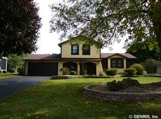 34 Weatherwood Ln, Rochester, NY 14624