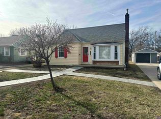 1735 SW Randolph Ave, Topeka, KS 66604