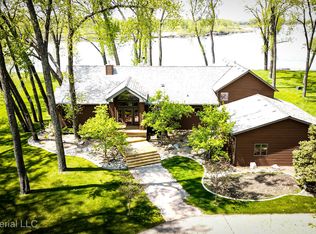 9922 Island Rd, Bismarck, ND 58503