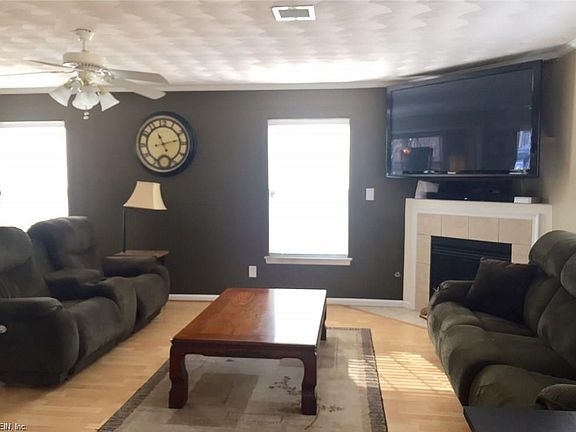 4th image of 401 Roselynn Ln