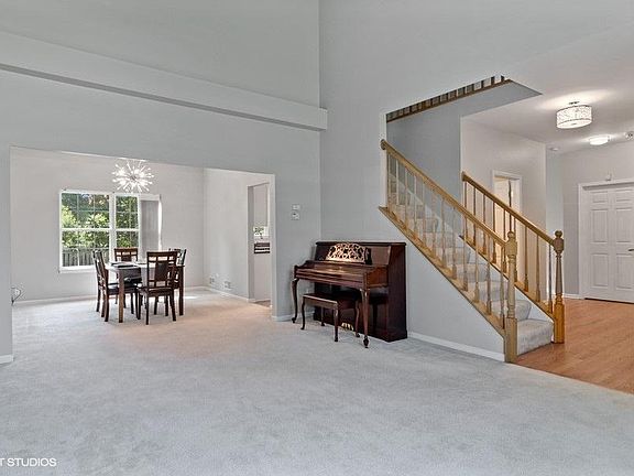 3rd image of 669 Burdette Ave