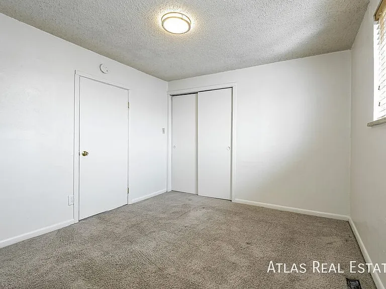 3970 N Utica St — Photo 9