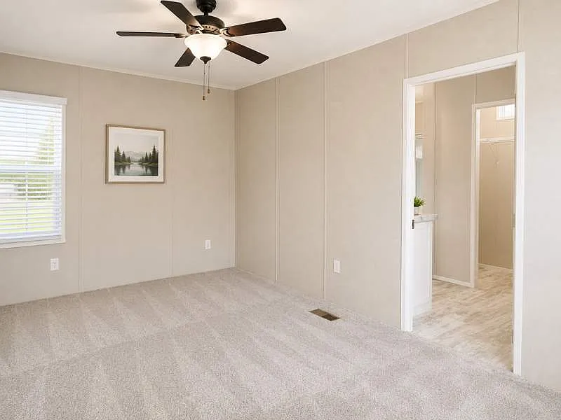 3 bed, 2.0 bath, 1140 sqft, $1,350 — Photo 4