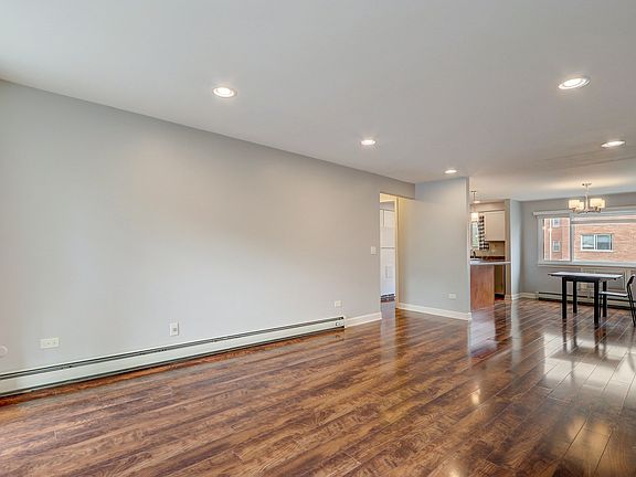 5th image of 253 N Smith St Unit 2W