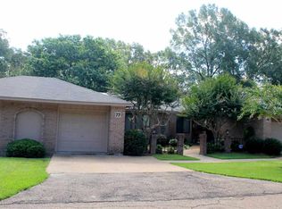 77 Shore Dr, Clinton, MS 39056