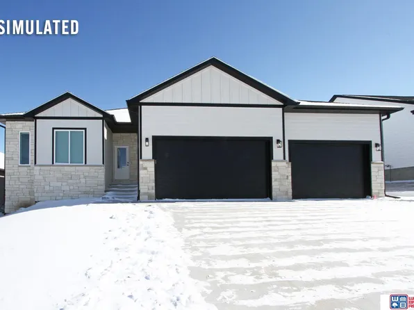 11621 N 145th St, Waverly, NE 68462