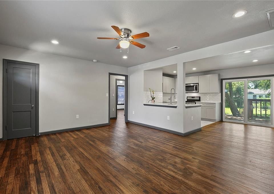 1st image of 2910 Cherrywood Ave