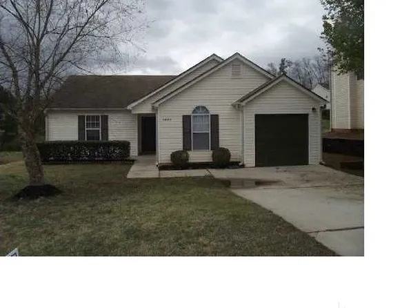 3628 Mosswood Ln, Rex, GA 30273