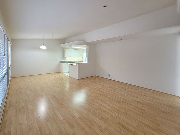 4th image of 1629 Waikahalulu Ln APT A214