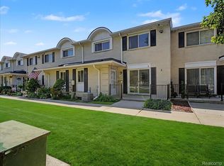 41957 Utica Rd, Sterling Heights, MI 48313