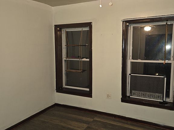 5th image of 160 Madison St #1