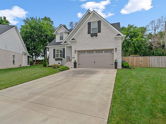 3rd image of 2729 Winstar Ct