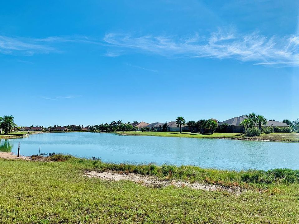 1st image of 4 Sawgrass Ct