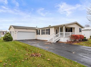 1011 Gypsum Mills St #C031, Victor, NY 14564