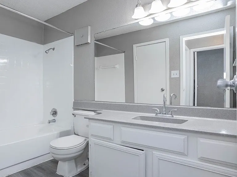 Sevilla Condos — Photo 21