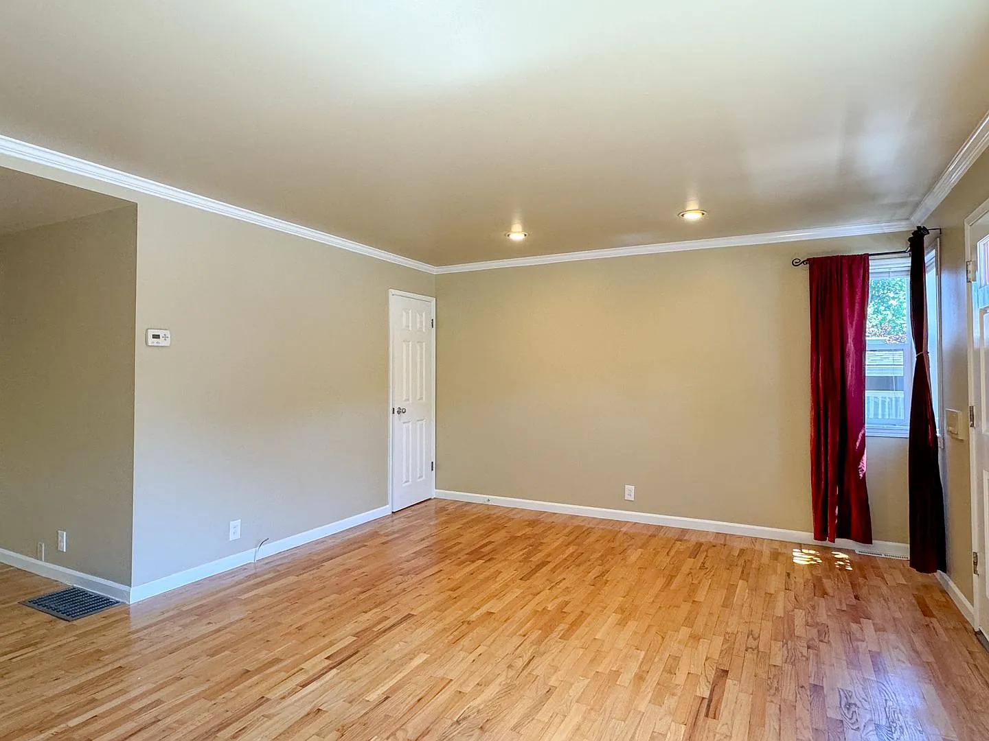 Beautifully Updated Phinney Ridge 2bd/2bth Home, $3,850/mo. — Photo 4