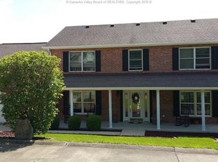 13 Regal Oaks, Barboursville, WV 25504