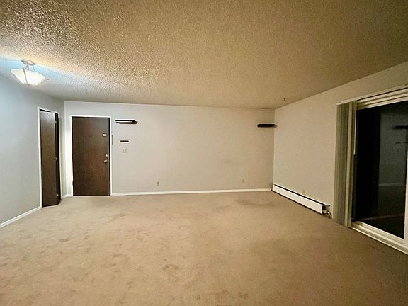 4th image of 4953 Dartmouth Dr #7