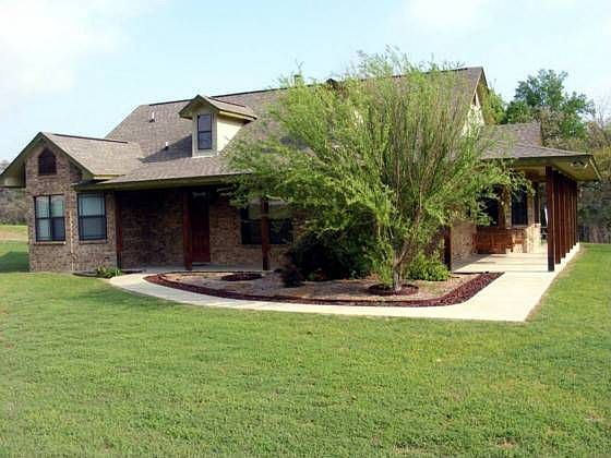 2nd image of 825 English Creek Dr
