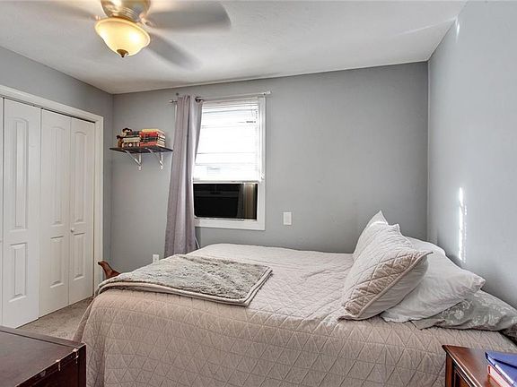5th image of 4036-38 Dhemecourt St