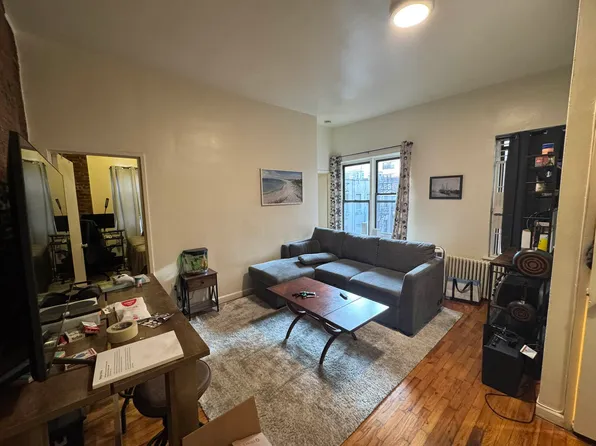 220 East 29th Street image 1 of 16