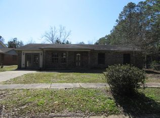 2613 Avenido Eucanto, Gautier, MS 39553