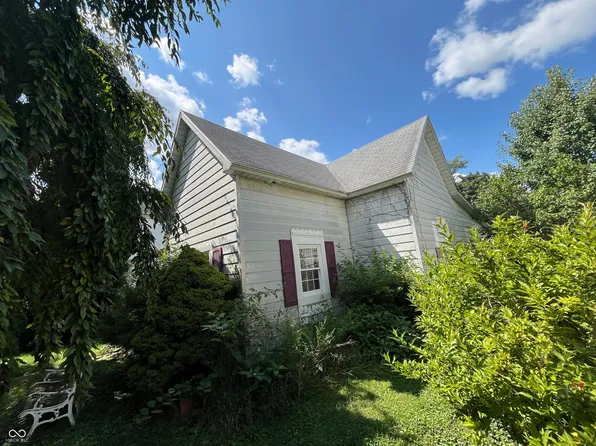 702 E 13th St, Muncie, IN 47302
