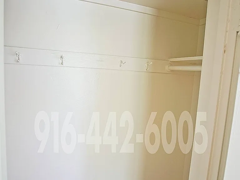2426 P St #10 — Photo 12