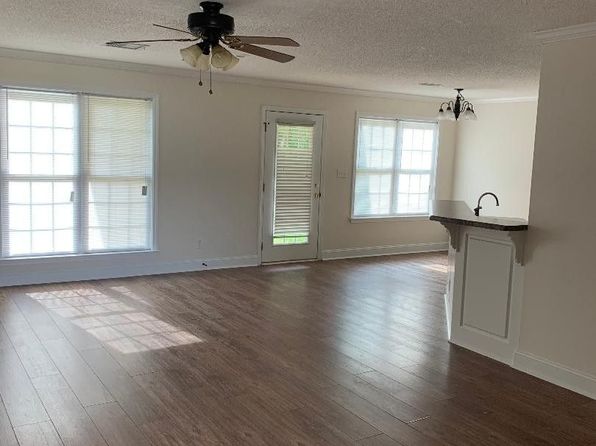 123 Birchleaf Ln