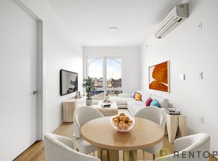 210 Greenpoint Ave #7E, Brooklyn, NY 11222