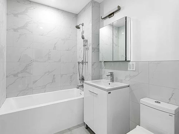 4th image of 485 E 28th St APT 5C