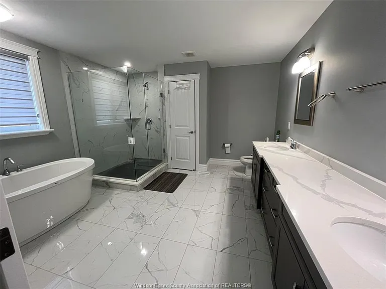365 Christine Ave — Photo 18