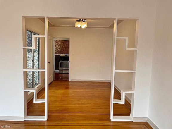 4th image of 1451 32nd Ave
