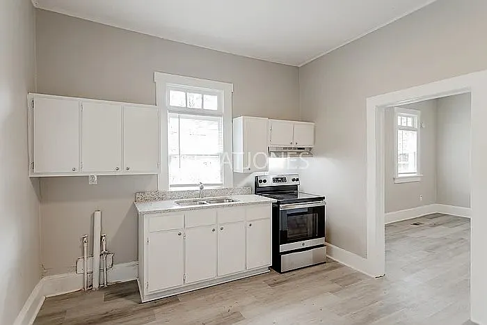 2 bed, 1.0 bath, 1246 sqft, $1,175 — Photo 2