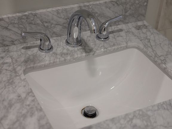 5th image of 33 Walbridge St APT 2