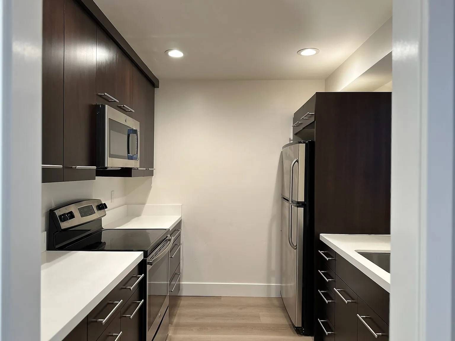 2 bed, 1250 sqft, $5,495 — Photo 3