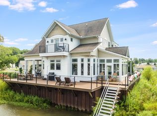 410 River Island Dr, South Haven, MI 49090
