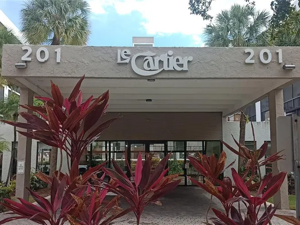 201 178th Dr APT 234, Sunny Isles Beach, FL 33160