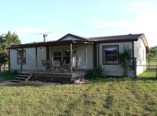 135 E Mari #B, Center Pt, TX 78010