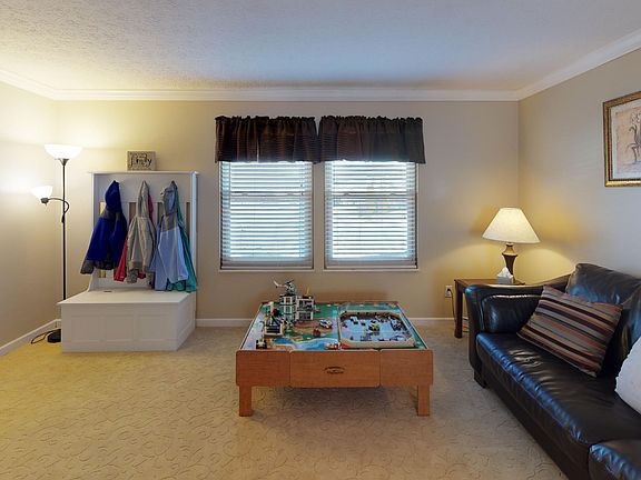 5th image of 4984 Honeysuckle Blvd