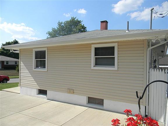 5th image of 3968 Westmont Pl